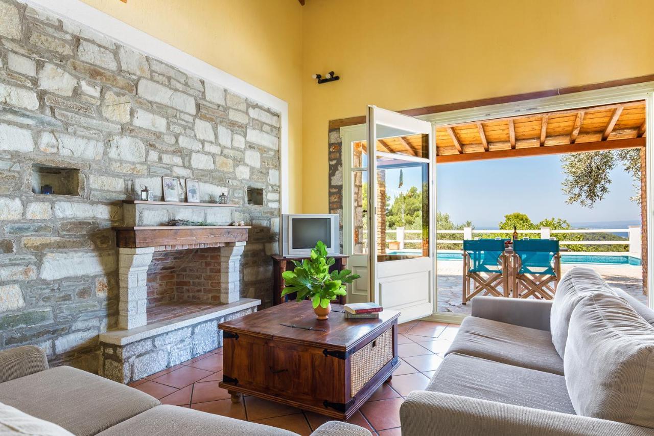 Villa Jasmine สโกเปลอสทาวน์ ภายนอก รูปภาพ